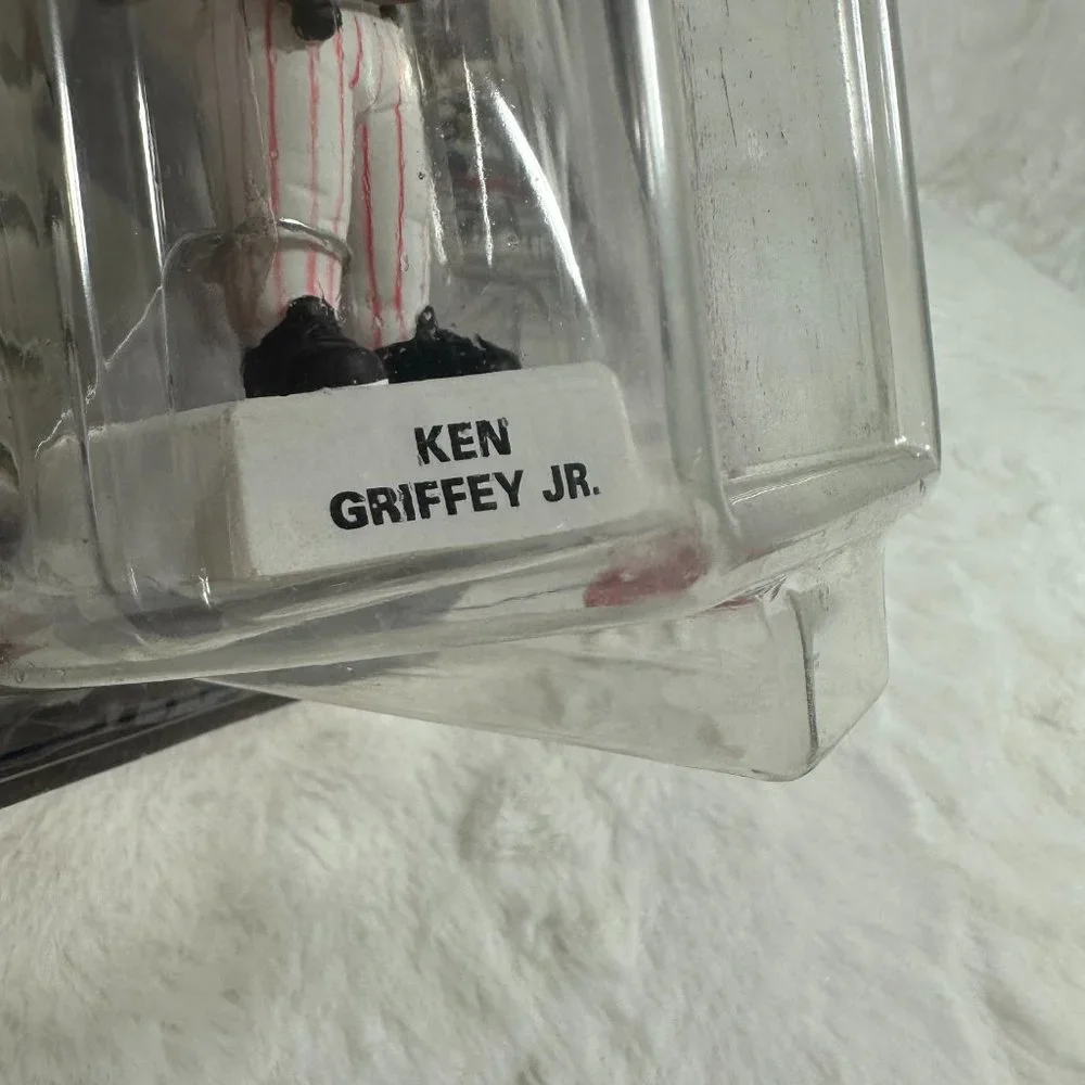 2002 MLB Edition Play Makers Upper Deck Ken Griffey Jr Bobblehead in package - Picture 5 of 6